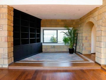 Espectacular residencia remodelada al 100% acabados de lujo.