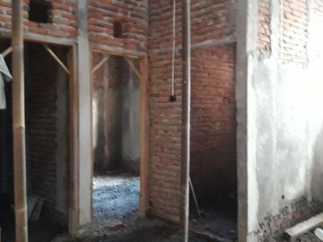 Rumah proses bangun jl Palagan km 7 Lempongsari Sariharjo Sleman Yogyakarta