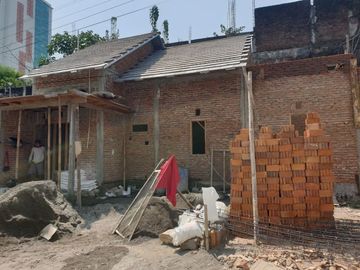 Rumah proses bangun jl Palagan km 7 Lempongsari Sariharjo Sleman Yogyakarta