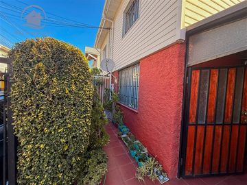 Casa 3D 5 Min Metro Las Mercedes Ampliada y Regularizada