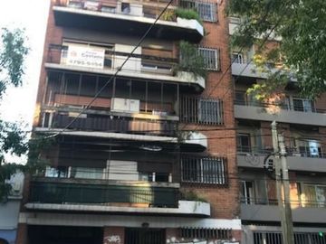 DEPARTAMENTO TIPO PH, CON BAULERA Y PATIO PROPIO DE 114m2!!!!