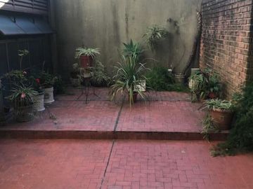 DEPARTAMENTO TIPO PH, CON BAULERA Y PATIO PROPIO DE 114m2!!!!