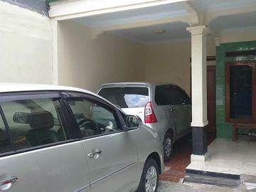 Rumah Cipinang Jatinegara Jakarta timur luas nyaman bonus tempat usaha
