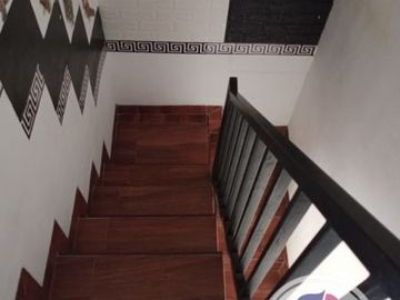 Dijual Rumah Cantik Terawat Siap Huni Furnished di Cipadu Tangerang Kota