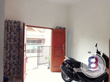 Dijual Rumah Cantik Terawat Siap Huni Furnished di Cipadu Tangerang Kota
