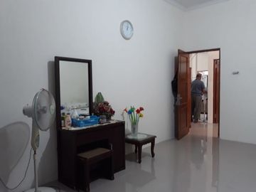 Rumah Luas 200 m2 dekat Candi Sambisari Untuk Keluarga Besar