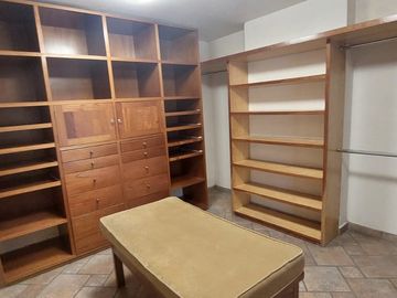 VENTA DE CASA EN COLINAS DEL PARQUE