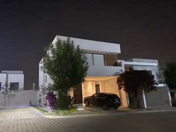 CASA EN VENTA EN ESQUINA LOMAS DE ANGELOPOLIS PARQUE QUINTANA ROO