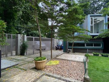 DIJUAL RUANG USAHA RUKO at Jl LAMANDAU, KEBAYORAN BARU (SHM, HOEK)
