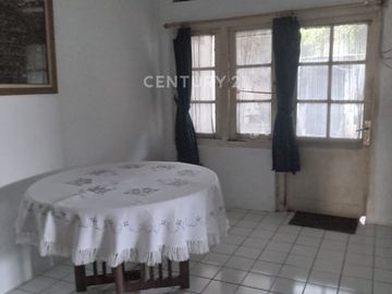 Dijual Rumah Tinggal Dengan Usaha Kost2an Dan Kontrakan