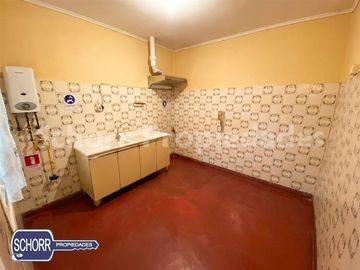 Local Comercial- oficinas amplias en arriendo en Talca