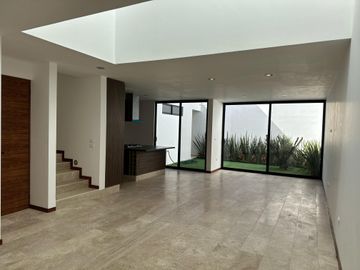 Casa Habitación en Venta, Galaxia San Ángel 5