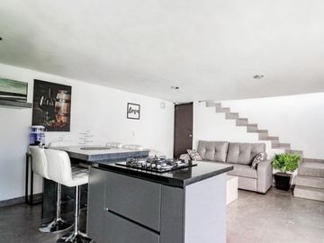 Casa en Fraccionamiento en Colinas de Santa Fe Xochitepec - TBR-914-Fr