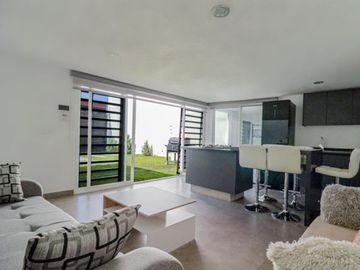 Casa en Fraccionamiento en Colinas de Santa Fe Xochitepec - TBR-914-Fr