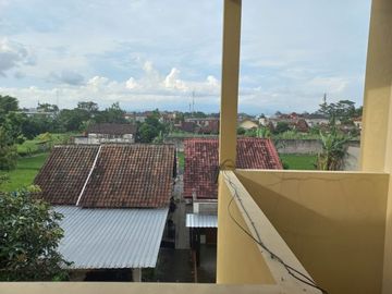 KOST ELIT 14 KAMAR DI SLEMAN DEKAT HARTONO MALL TEPI JALAN RAYA