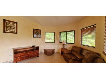 Oportunidad! Se vende Acogedora Casa en Altos del Maria