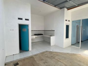 Dijual Rumah Baru dekat Pabrik Emba Pandanlandung Malang