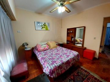 CASA 4 AMBIENTES MORON SUR