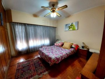 CASA 4 AMBIENTES MORON SUR