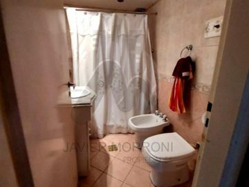 CASA 4 AMBIENTES MORON SUR