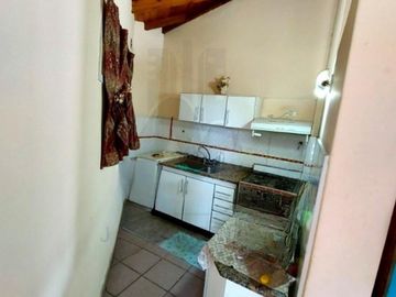 CASA 4 AMBIENTES MORON SUR