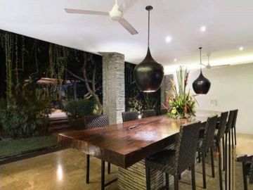 Perfect Freehold Villa in Famous Oberoi