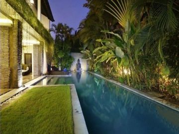 Perfect Freehold Villa in Famous Oberoi