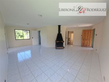 Casa en Venta en Parcela con casa en Las Gaviotas