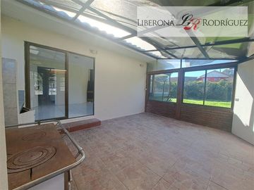 Casa en Venta en Parcela con casa en Las Gaviotas