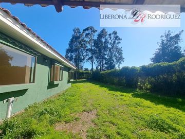 Casa en Venta en Parcela con casa en Las Gaviotas