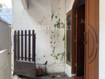 Rumah 2 Lantai Di Taman Solo Cempaka Putih Timur Jakarta S8607