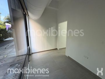 local en arriendo en el poblado. Cod A69575