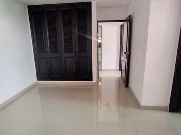 apartamento en venta en el poblado. Cod V102435