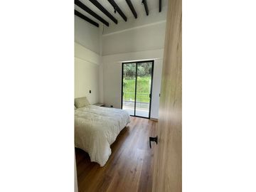 HERMOSA Y MODERNA CASA A LA VENTA EN EL ESCOBERO