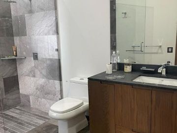 Casa en venta o renta en Las Cañadas
