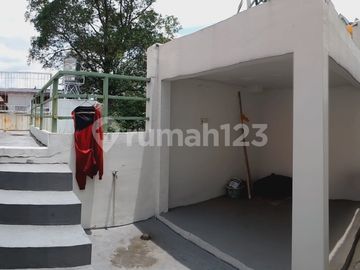 Rumah Exclusive Bangunan New Classic Eropa Lokasi Strategis di Kalibata Buncit Raya, Jakarta Selatan