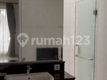 Rumah Exclusive Bangunan New Classic Eropa Lokasi Strategis di Kalibata Buncit Raya, Jakarta Selatan