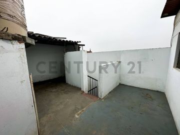 VENDO CASA DE 3 PISOS TIPO CHALET 124 M2 - SAN MARTIN DE PORRES
