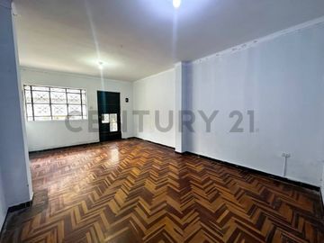 VENDO CASA DE 3 PISOS TIPO CHALET 124 M2 - SAN MARTIN DE PORRES