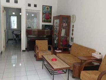 JUAL CEPAT ! Rumah Resik Dekat Gegerkalong, Sukajadi dan UPI