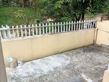 JUAL CEPAT ! Rumah Resik Dekat Gegerkalong, Sukajadi dan UPI