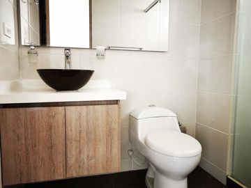 apartamento en venta en conjunto residencial portobello  piso 8. Cod V11854