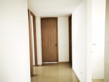 apartamento en venta en conjunto residencial portobello  piso 8. Cod V11854