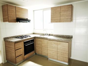 apartamento en venta en conjunto residencial portobello  piso 8. Cod V11854