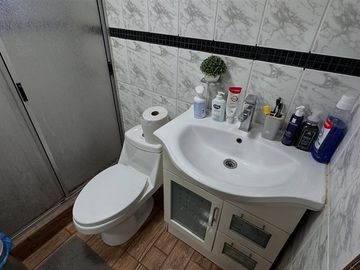 Casa 4 dormitorios a 1 cuadra de Vic. Mackenna