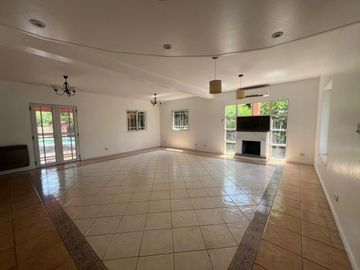 Casa en venta en barrio La Casualidad Pilar