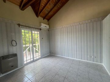Casa en venta en barrio La Casualidad Pilar