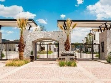Casa en venta en condominio el Refugio, Querétaro