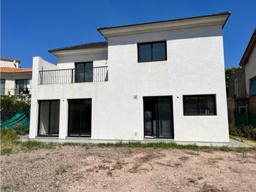 VENDE CASA EN LA BARRACA apta crédito hipotecario