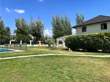 VENDE CASA EN LA BARRACA apta crédito hipotecario